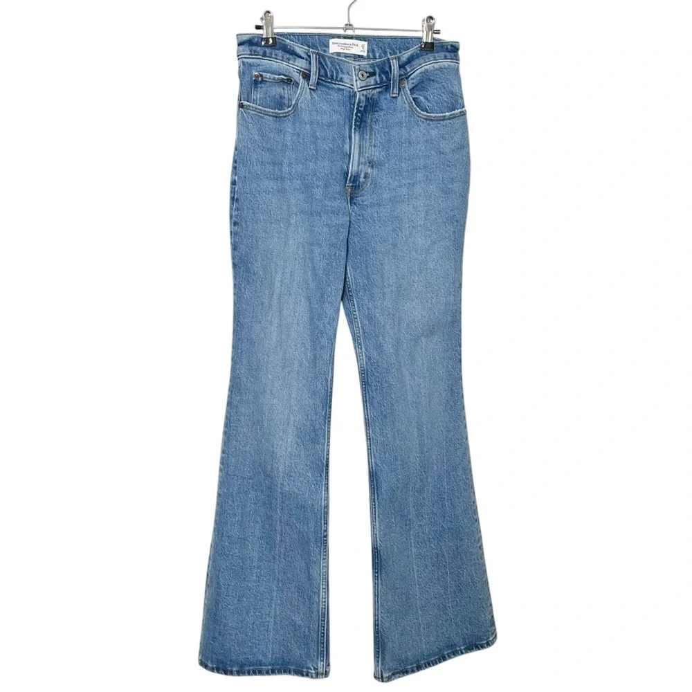 Abercrombie & Fitch Vintage Flare Jeans Women’s 27 Light‎ Wash Retro Denim